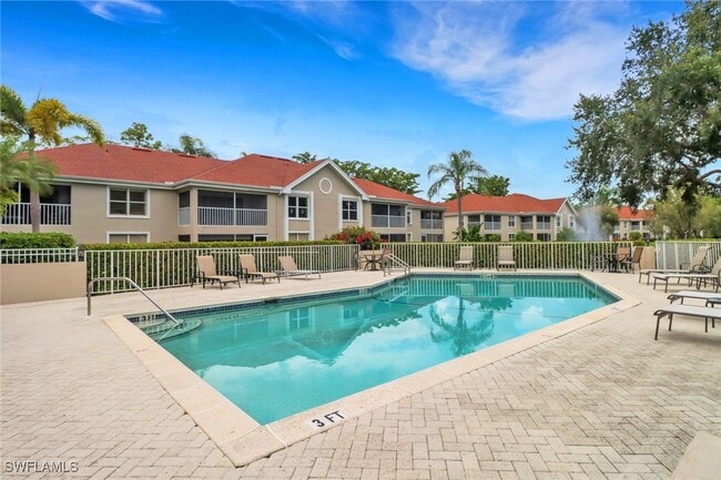 9836 Luna Cir