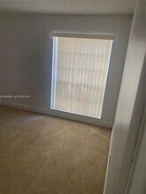 7201 Miami Lakes Dr in Miami Lakes, FL - Building Photo - Building Photo