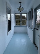 255 Budlong Rd in Cranston, RI - Foto de edificio - Building Photo