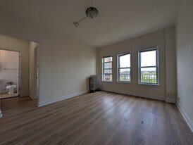 5412 N Kenmore Ave, Unit 501 in Chicago, IL - Building Photo