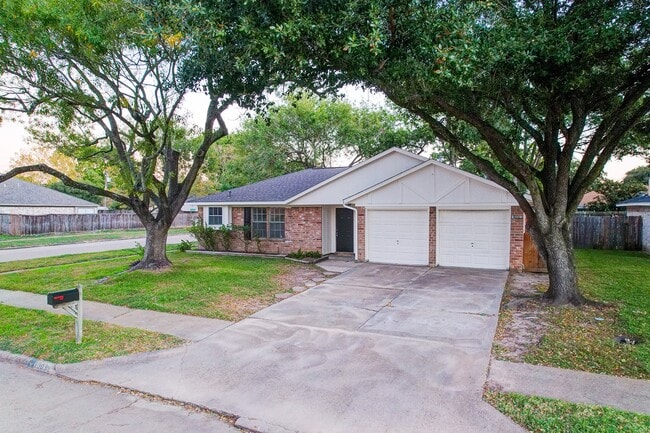 property at 1003 Valley Ranch Dr