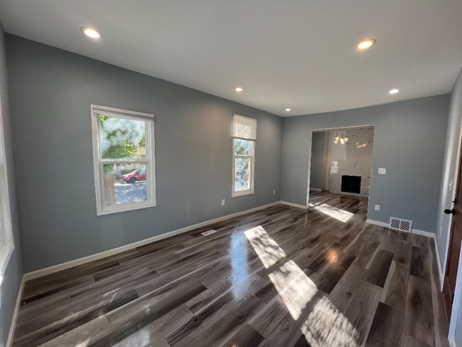 3046 Bryant Ave S in Minneapolis, MN - Building Photo - Building Photo