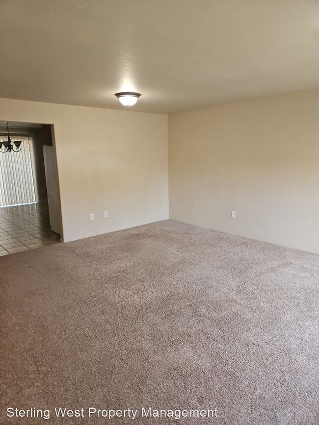 145 N Royal Ave photo'