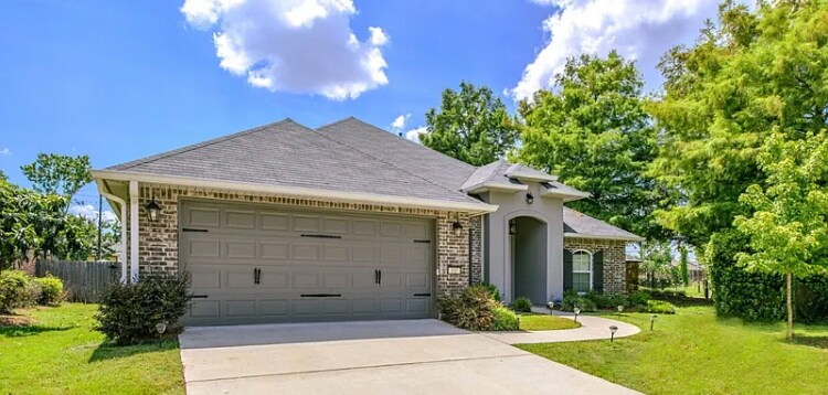 103 Riverbrooke Dr in Shreveport, LA - Building Photo
