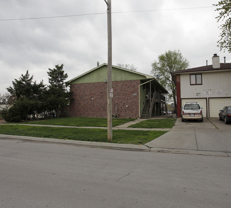 2110 J St in Lincoln, NE - Foto de edificio