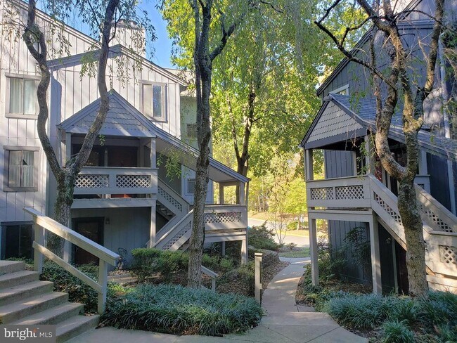 58 Windbrooke Cir in Gaithersburg, MD - Building Photo - Building Photo