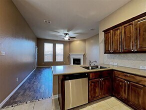 4613 Lance Leaf Dr in Fort Worth, TX - Building Photo - Building Photo