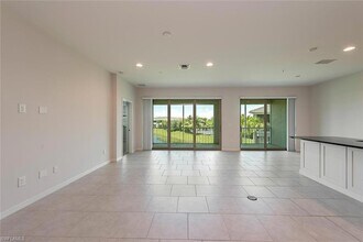 6972 Avalon Cir in Naples, FL - Building Photo - Building Photo