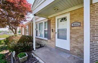 8904 Cozens Ave in St. Louis, MO - Building Photo - Building Photo