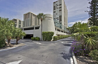 5420 N Ocean Dr in West Palm Beach, FL - Building Photo - Building Photo