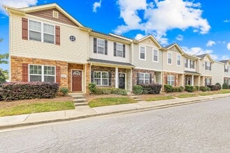 12562 McGrath Dr in Charlotte, NC - Building Photo - Building Photo