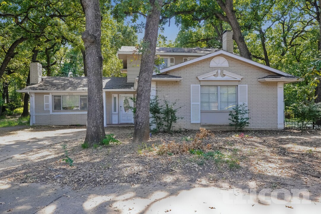2606 Olympia Ct in Arlington, TX - Foto de edificio