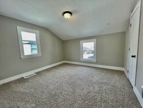 712 1st Ave S in South St. Paul, MN - Building Photo - Building Photo