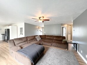 11240 Bell Station Rd in Oak Grove, KY - Building Photo - Building Photo
