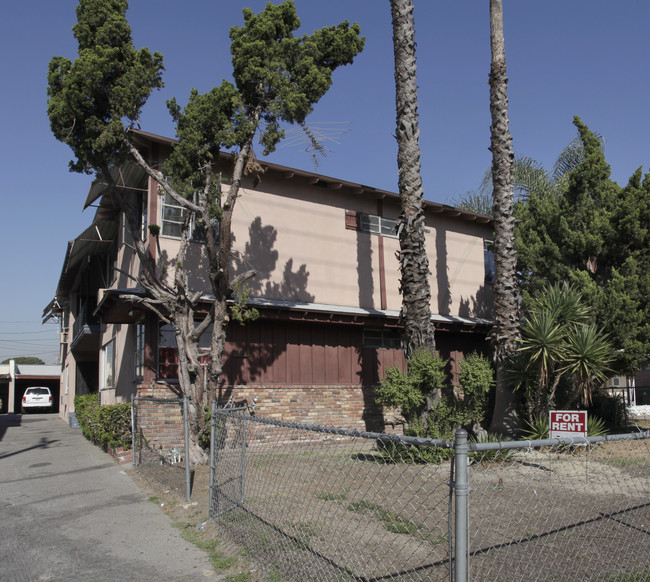 11615 Kittridge St in North Hollywood, CA - Foto de edificio - Building Photo