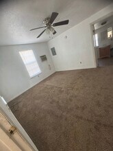 210 B St in Cement, OK - Building Photo - Building Photo