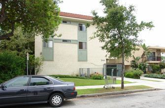 344 Vine St in Glendale, CA - Foto de edificio - Building Photo