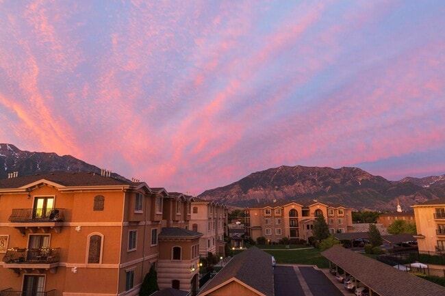 property at 1030 N 995 W St