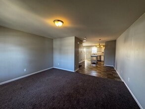 3921 Village Park Ct in Winston-Salem, NC - Building Photo - Building Photo