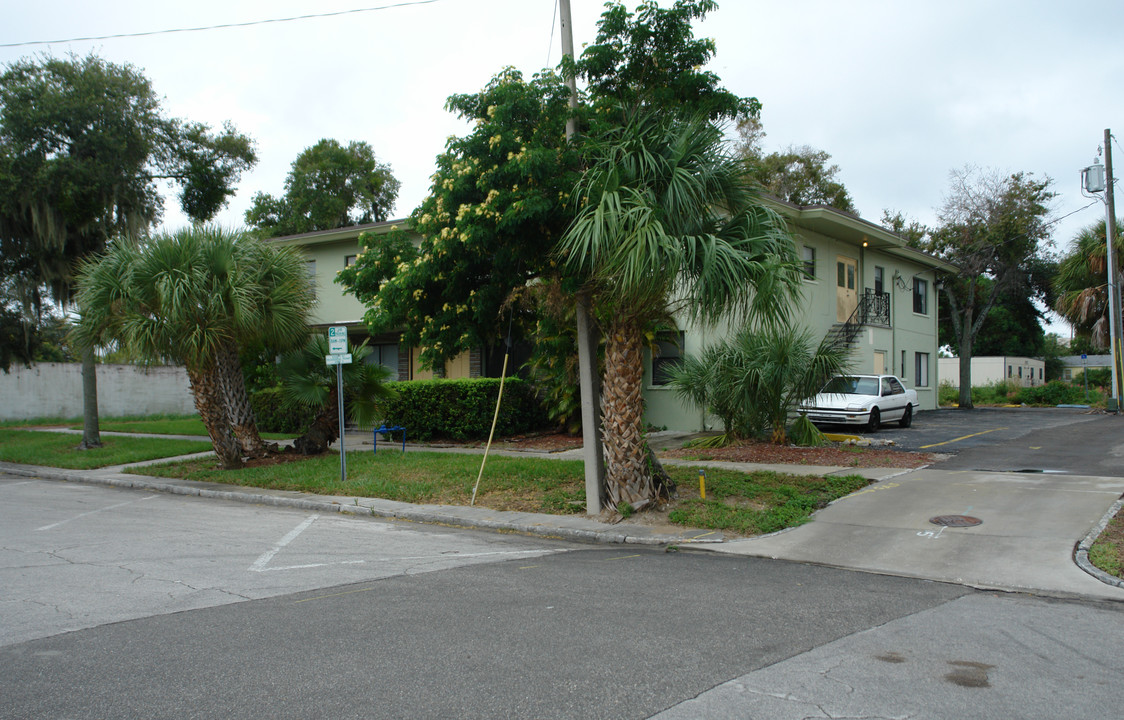 415 7th St S in St. Petersburg, FL - Building Photo