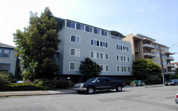 350 Hanover Ave in Oakland, CA - Building Photo - Building Photo