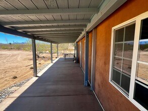 984 Dakota Ln in Landers, CA - Building Photo - Building Photo