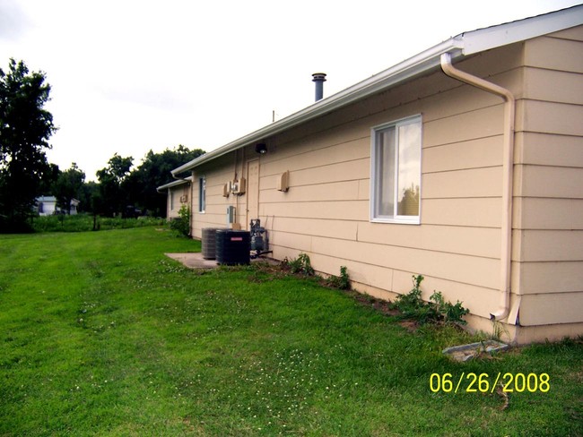 Little Timber Apartments in Frankfort, KS - Building Photo - Building Photo