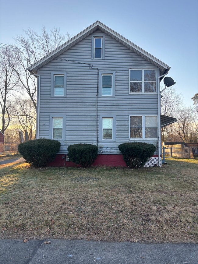 15 Clubhouse Rd, Unit #1