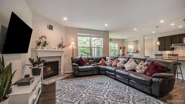 28320 Verona Dr in Novi, MI - Building Photo - Building Photo