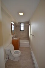 374 Broadway, Unit 2 in Somerville, MA - Building Photo - Building Photo
