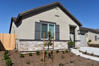 232 Journey Wy S in Madera, CA - Building Photo - Building Photo