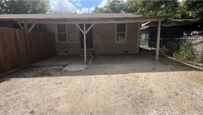 515 Margil St in San Antonio, TX - Building Photo - Building Photo
