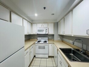 500 Commonwealth Ave, Unit 3A in Boston, MA - Foto de edificio - Building Photo