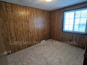 1101 E 18 1/2 St in Albert Lea, MN - Building Photo - Building Photo