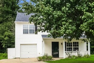 6208 Stonefort Ct in Charlotte, NC - Building Photo
