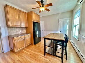 28 Goldsmith St, Unit 2 in Boston, MA - Building Photo - Building Photo