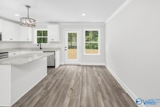 335 Maple Cir in Arab, AL - Building Photo - Building Photo
