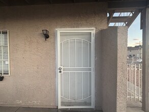 6927 Appleton Dr in Las Vegas, NV - Building Photo - Building Photo