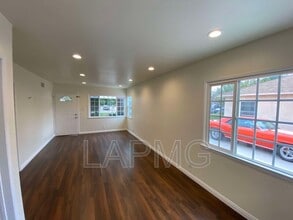 17535-17537 Baltar St in Northridge, CA - Building Photo - Building Photo