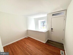 519 S 17th St in Philadelphia, PA - Building Photo - Building Photo