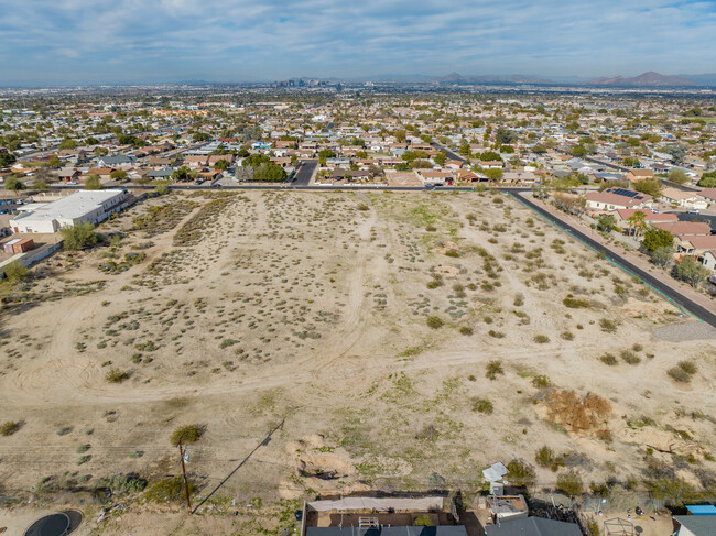 Corsica Villas in Phoenix, AZ - Building Photo - Building Photo