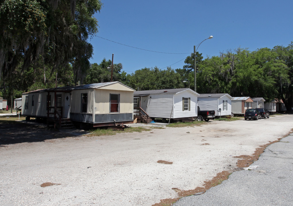 5527 Montgomery St in Savannah, GA - Building Photo