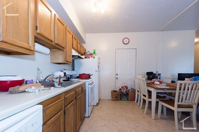 property at 9 Ashford St