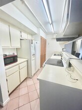 5200 NE 6th Ave in Oakland Park, FL - Building Photo - Building Photo