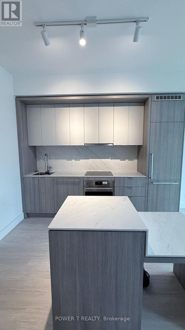 property at 6 Greenbriar Rd