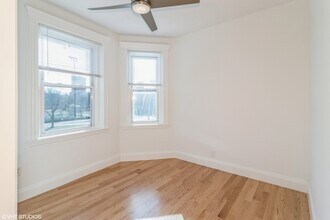 78 Chester St, Unit 36 in Boston, MA - Foto de edificio - Building Photo