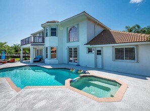 3249 Muirfield in Weston, FL - Building Photo - Building Photo