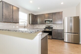 16389 Olive Sparrow Dr in Conroe, TX - Building Photo - Building Photo