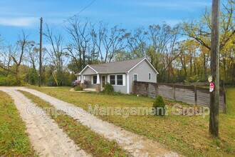 3104 Husky Way in Knoxville, TN - Building Photo - Building Photo