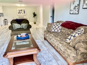 6114 43rd St W in Bradenton, FL - Building Photo - Building Photo